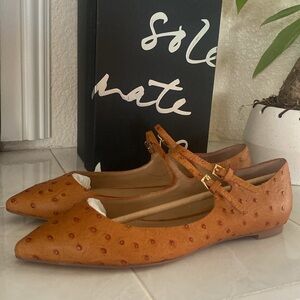 New Banana Republic Adana Cuio flats with strap.  Leather